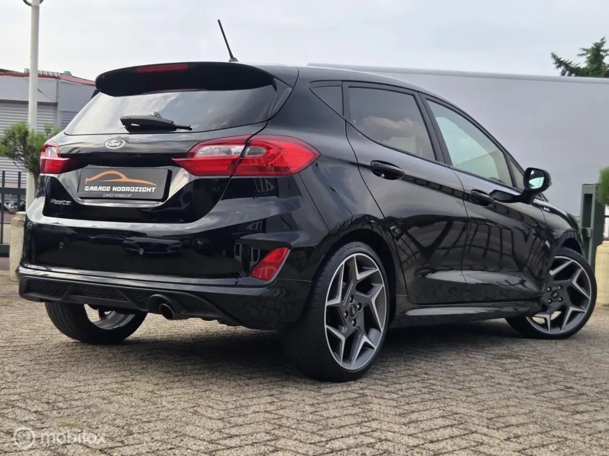 1.0 EcoBoost ST-Line Appel Car Play