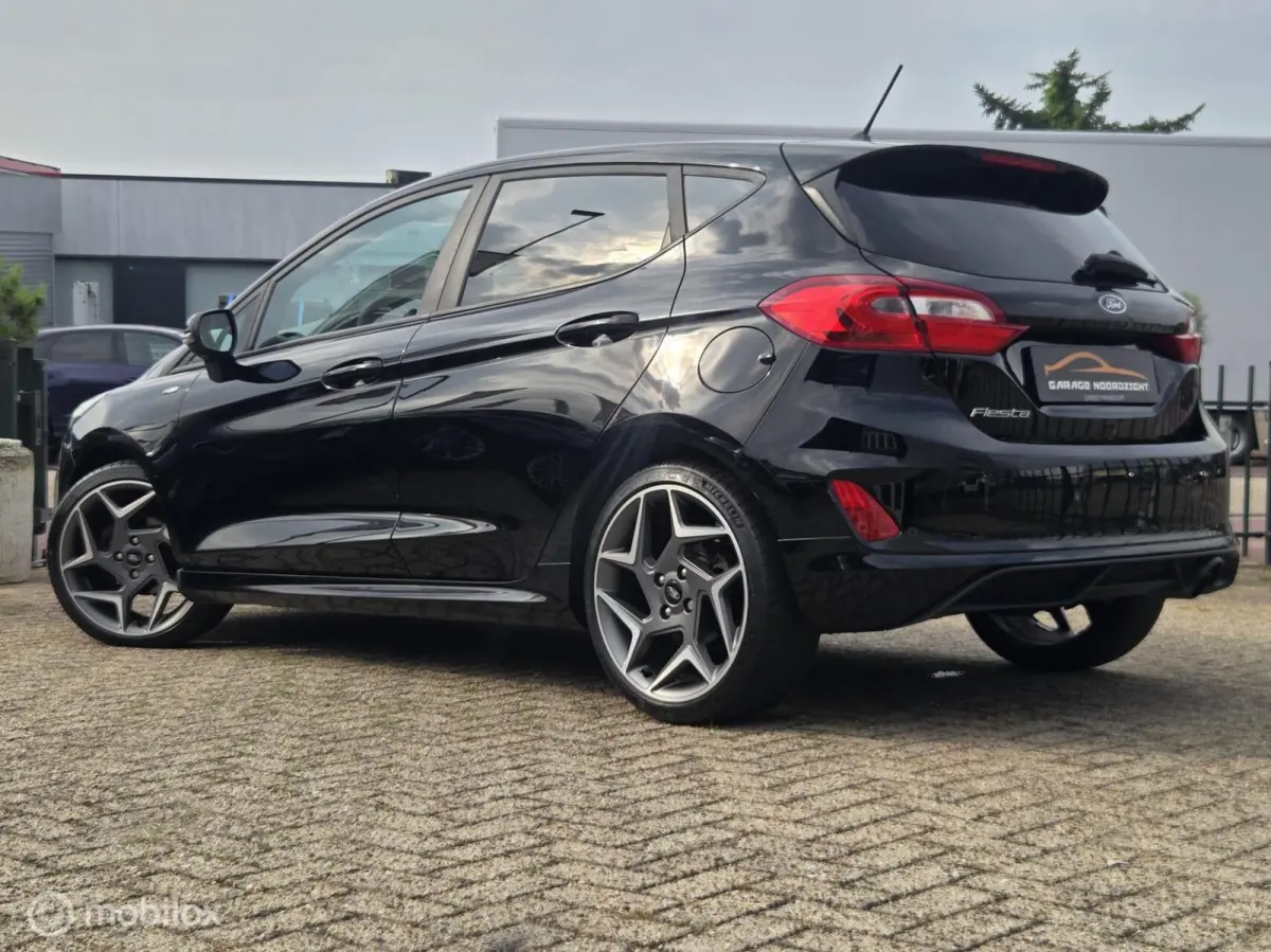 1.0 EcoBoost ST-Line Appel Car Play