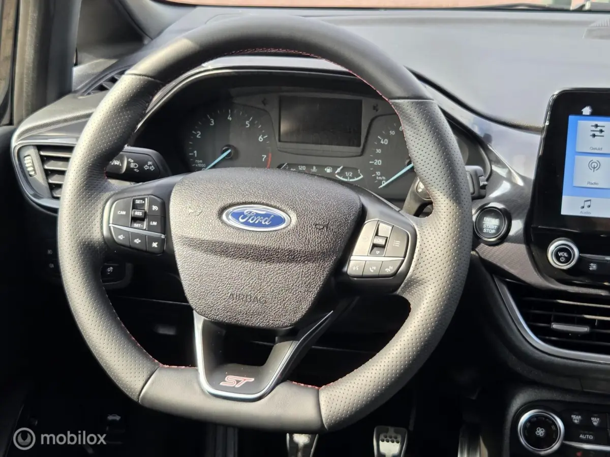 1.0 EcoBoost ST-Line Appel Car Play