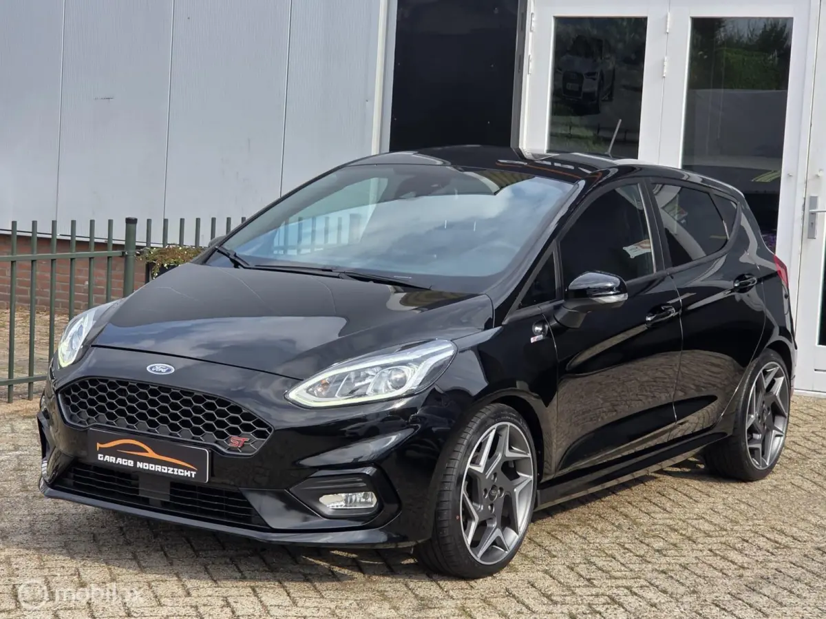 1.0 EcoBoost ST-Line Appel Car Play