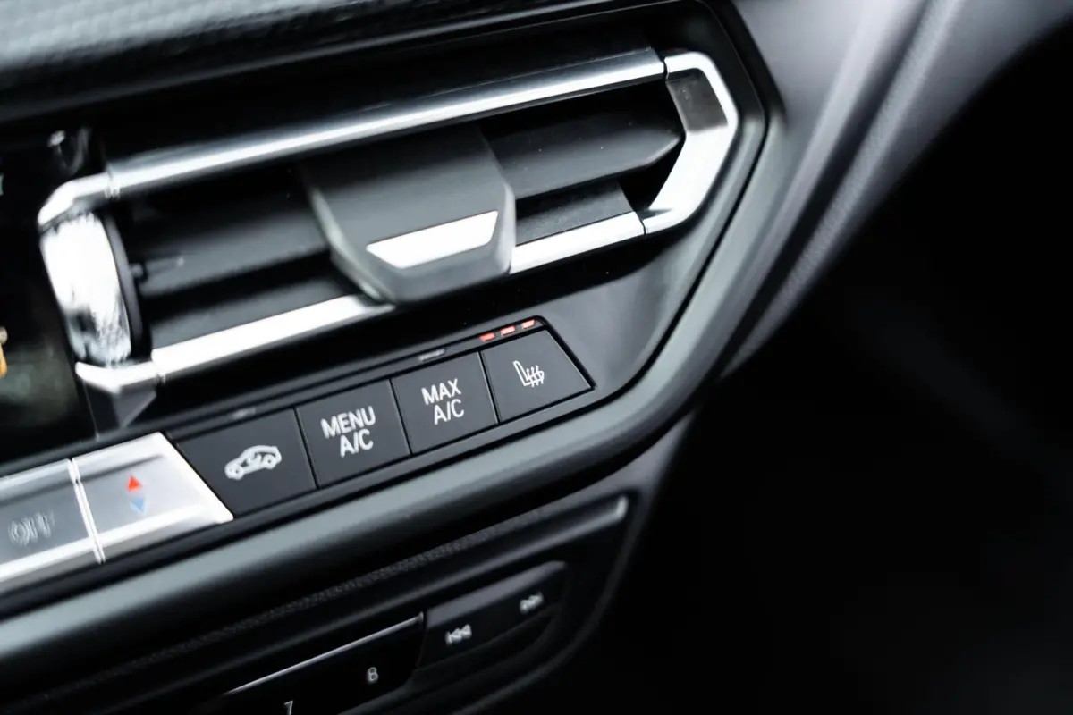 M135i xDrive High Executive Pano HUD HK Vol