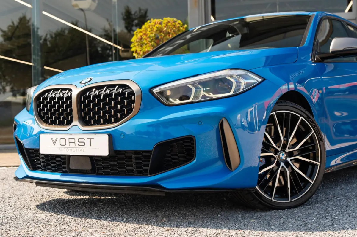 M135i xDrive High Executive Pano HUD HK Vol