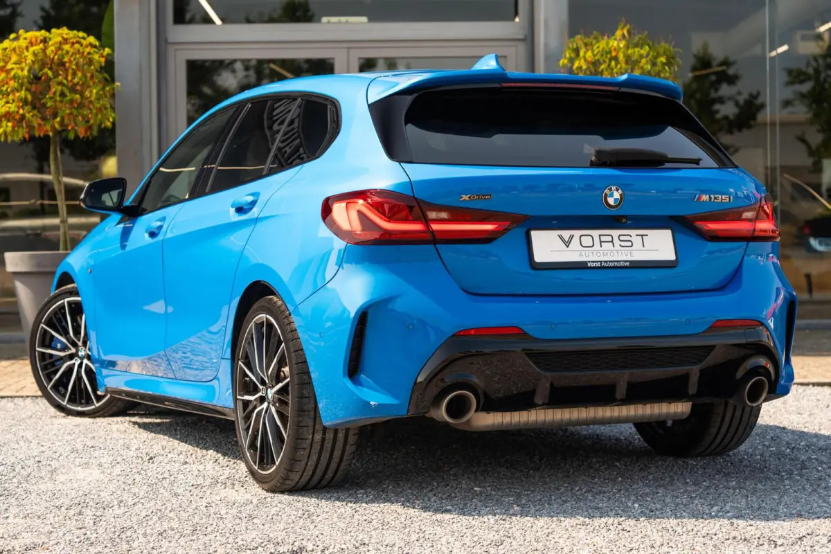 M135i xDrive High Executive Pano HUD HK Vol