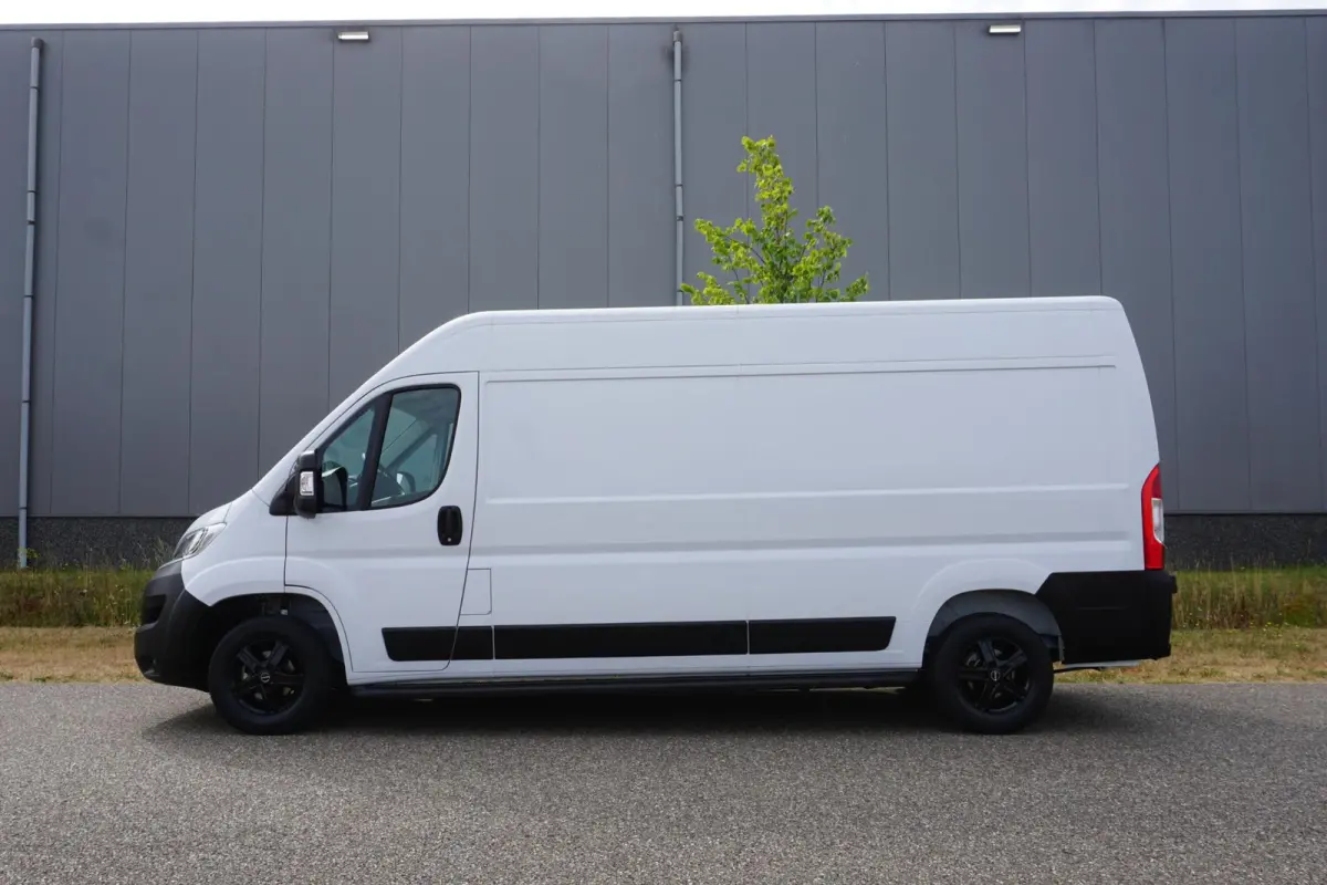 2.2 BlueHDi 140 L3H2 3.5t in Topstaat |BPM vrij |Parkeersensoren |Climate control |Carplay |Android auto |Cruise control |140 pk |3500 KG |DAB radio |1e eigenaar
