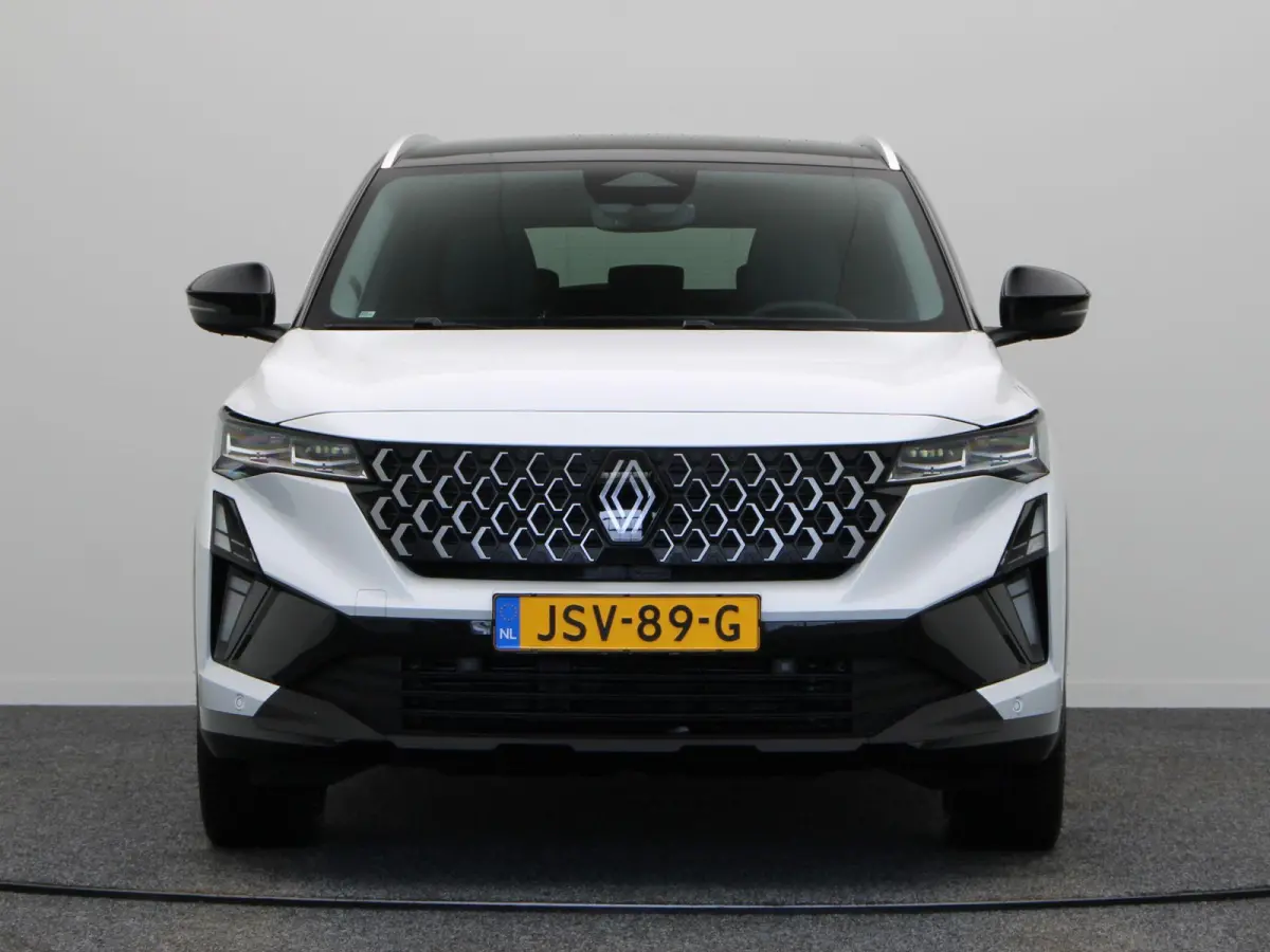 E-Tech full hybrid 200pk techno | Nieuw model | 20" lichtmetalen velgen | All season banden |