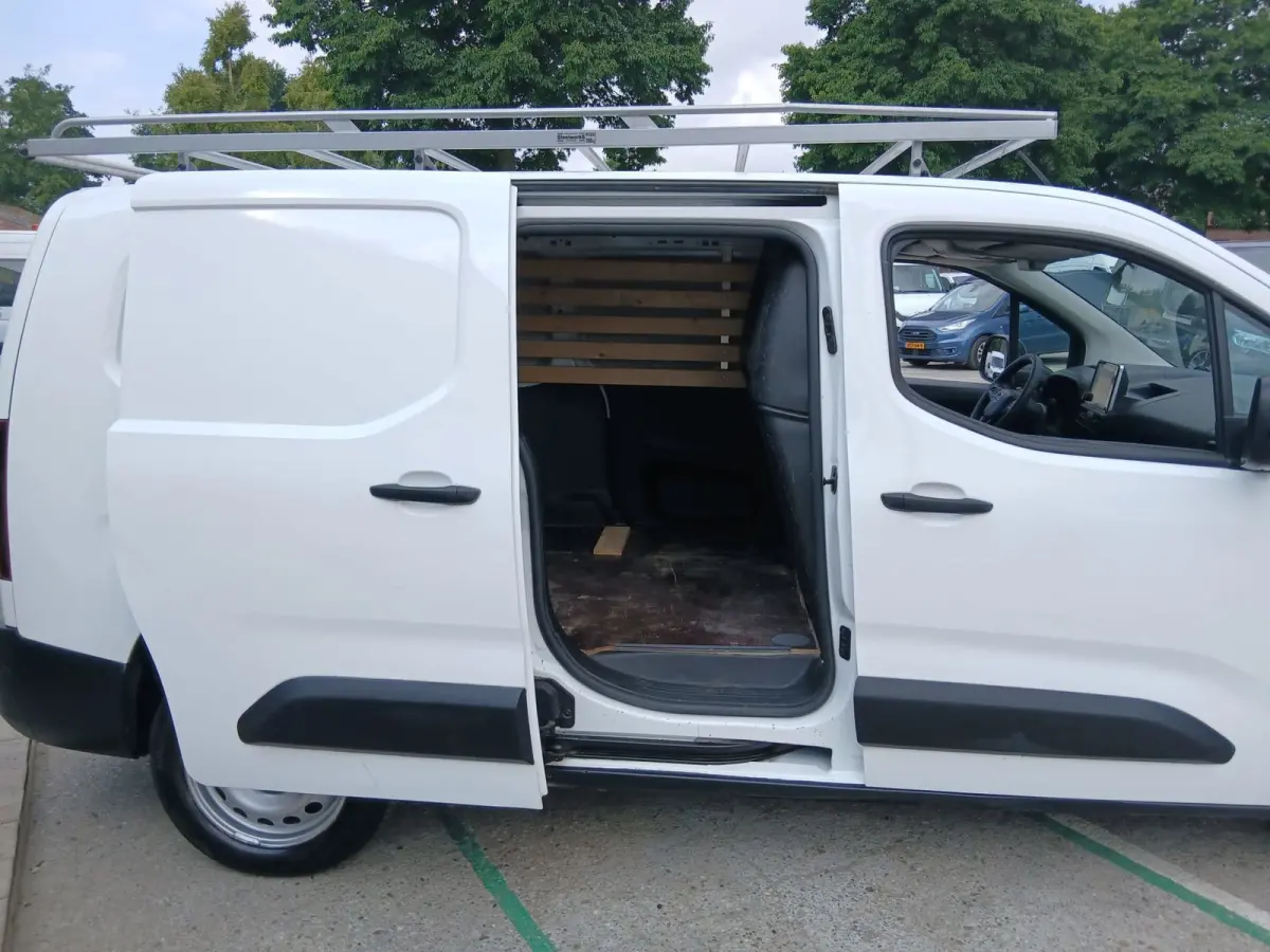 1.5D L2H1 Edition/airco /trekhaak
