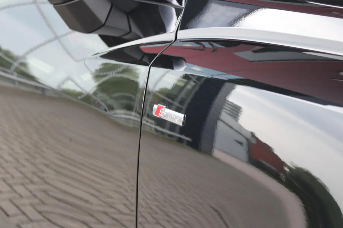 35 TFSI 150PK AUTOMAAT S EDITION | DRAADLOZE APPLE CARPLAY/ANDROID AUTO | ACHTERUITRIJ CAMERA | DODEHOEK DETECTIE | PARKEERSENSOREN VOOR + ACHTER | VIRTUAL COCKPIT | STOEL VERWARMING | ELEKT