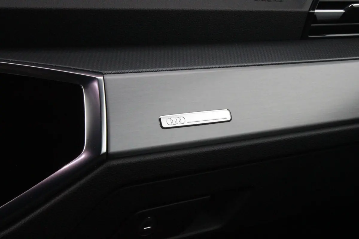35 TFSI 150PK AUTOMAAT S EDITION | DRAADLOZE APPLE CARPLAY/ANDROID AUTO | ACHTERUITRIJ CAMERA | DODEHOEK DETECTIE | PARKEERSENSOREN VOOR + ACHTER | VIRTUAL COCKPIT | STOEL VERWARMING | ELEKT