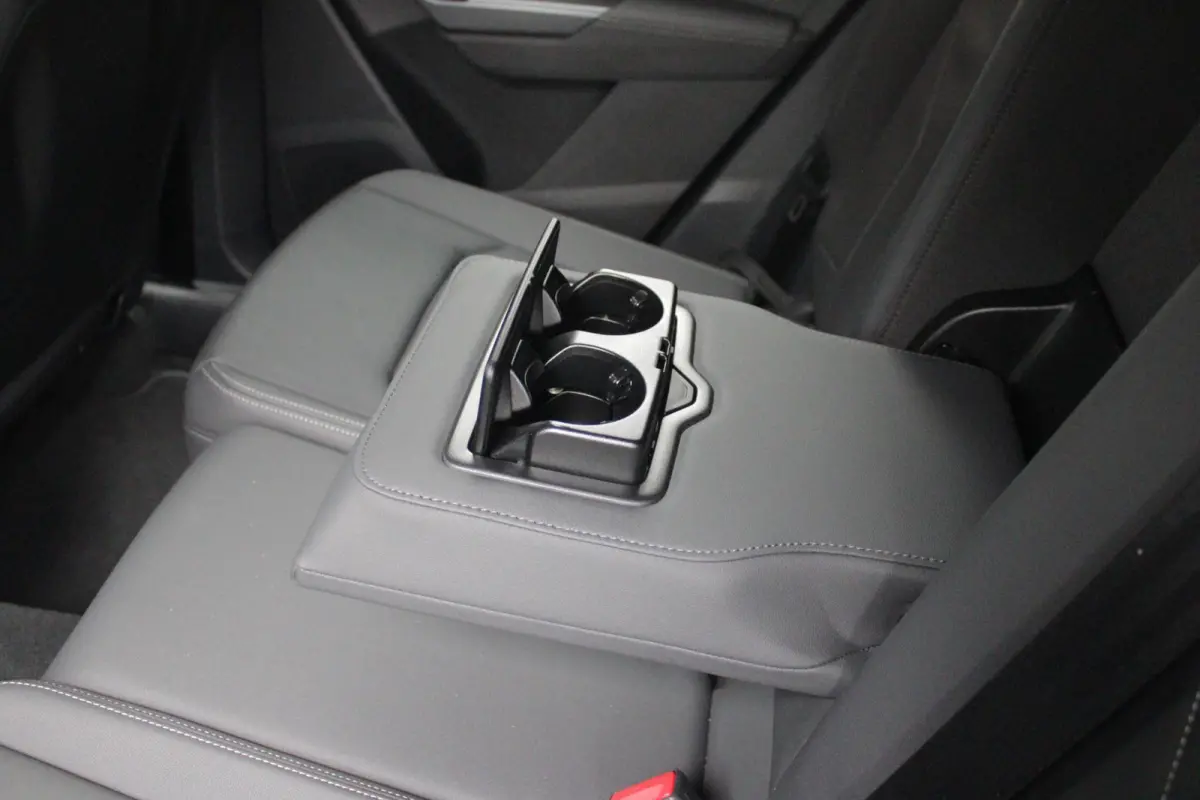 35 TFSI 150PK AUTOMAAT S EDITION | DRAADLOZE APPLE CARPLAY/ANDROID AUTO | ACHTERUITRIJ CAMERA | DODEHOEK DETECTIE | PARKEERSENSOREN VOOR + ACHTER | VIRTUAL COCKPIT | STOEL VERWARMING | ELEKT