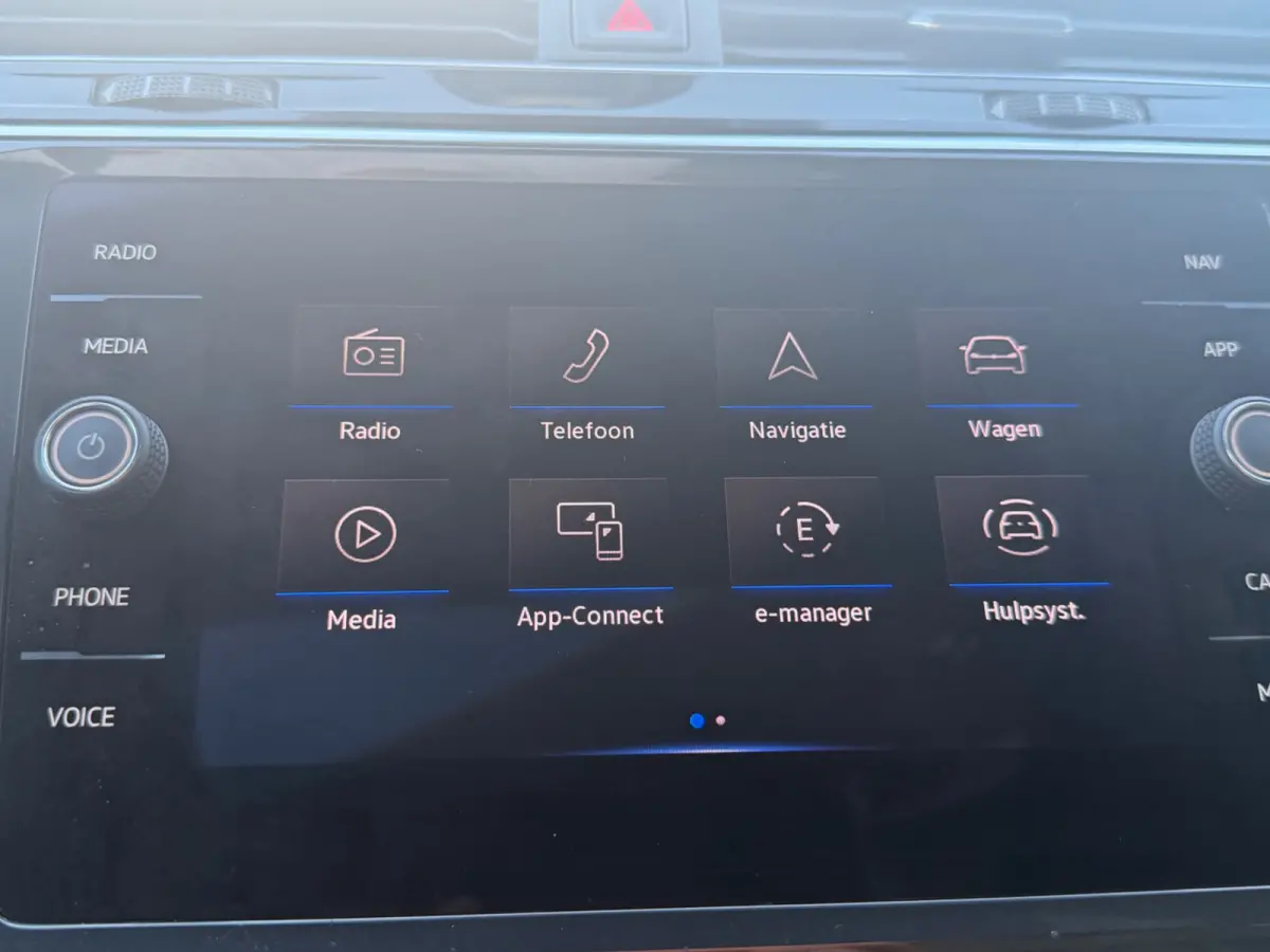 1.4 TSI eHybrid R-Line Black edition | IQ | 360 | keyless | Pano| Head up | Carplay | Half leder/alcantara