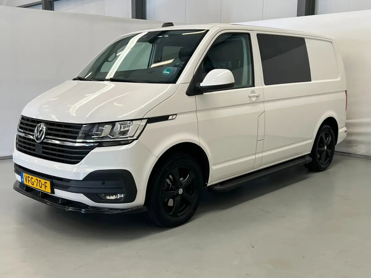 2.0 TDI Dub. Cabine / 5-pers / NL-auto / CarPlay