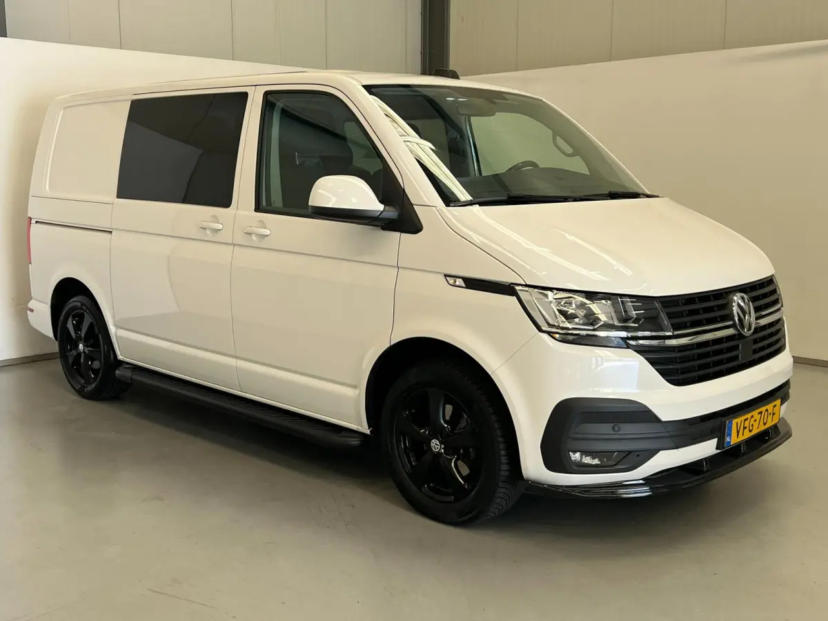 2.0 TDI Dub. Cabine / 5-pers / NL-auto / CarPlay