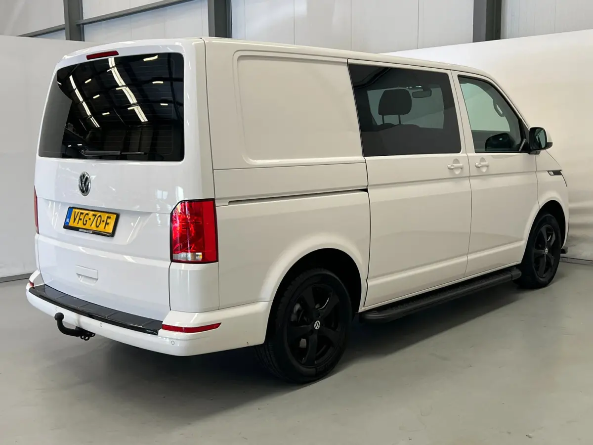 2.0 TDI Dub. Cabine / 5-pers / NL-auto / CarPlay