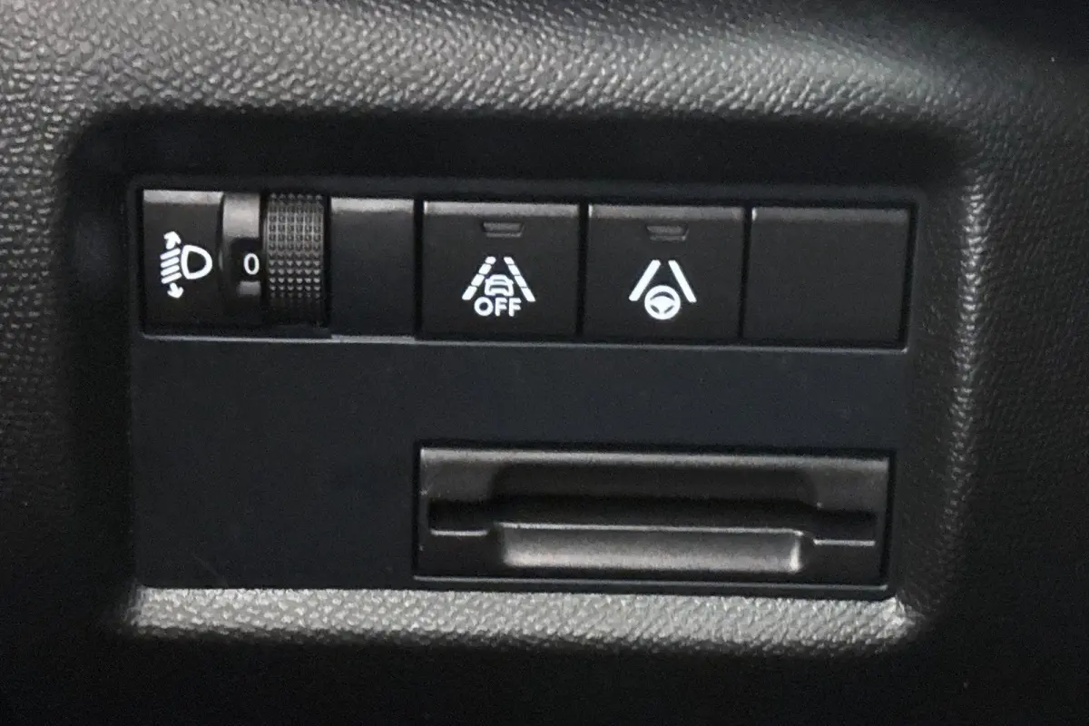 1.2 Hybrid 136 Plus Stoelverwarming Camera Keyless Elektrische Achterklep