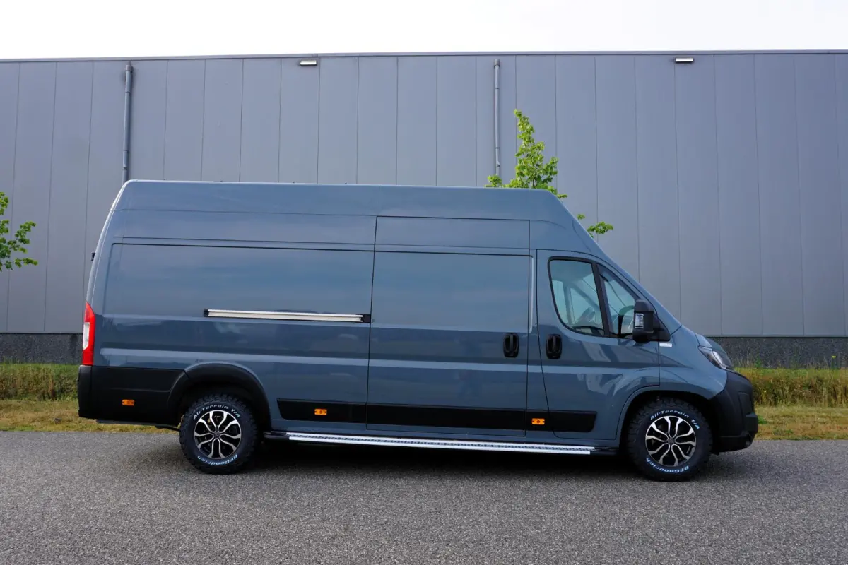 2.2 BlueHDi 180 L4H3 3.5t Zwaar Automaat |In Topstaat |1e eigenaar |Camera |Cruise |Stoelverwarming |Standkachel |2e airbag |180 pk |Airco |Keyless