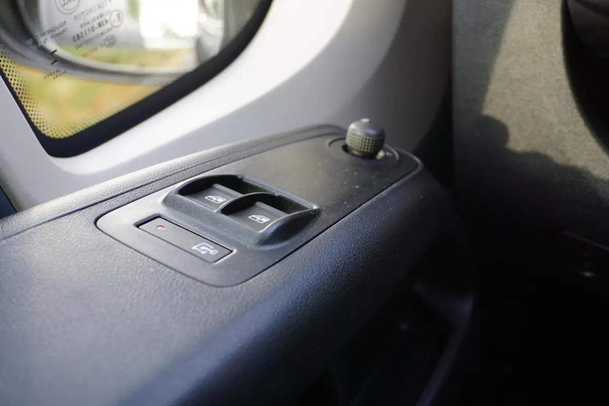 2.2 BlueHDi 180 L4H3 3.5t Zwaar Automaat |In Topstaat |1e eigenaar |Camera |Cruise |Stoelverwarming |Standkachel |2e airbag |180 pk |Airco |Keyless