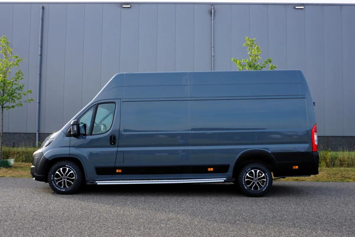 2.2 BlueHDi 180 L4H3 3.5t Zwaar Automaat |In Topstaat |1e eigenaar |Camera |Cruise |Stoelverwarming |Standkachel |2e airbag |180 pk |Airco |Keyless