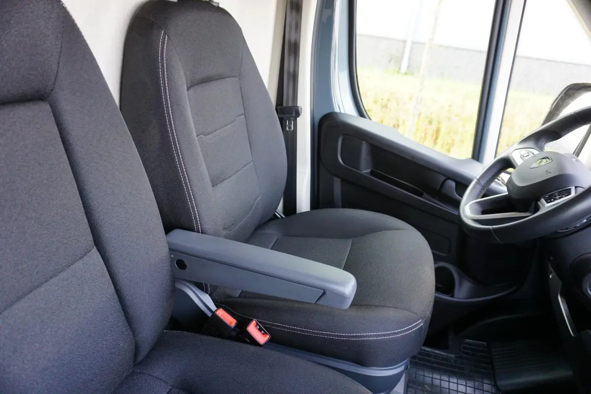 2.2 BlueHDi 180 L4H3 3.5t Zwaar Automaat |In Topstaat |1e eigenaar |Camera |Cruise |Stoelverwarming |Standkachel |2e airbag |180 pk |Airco |Keyless