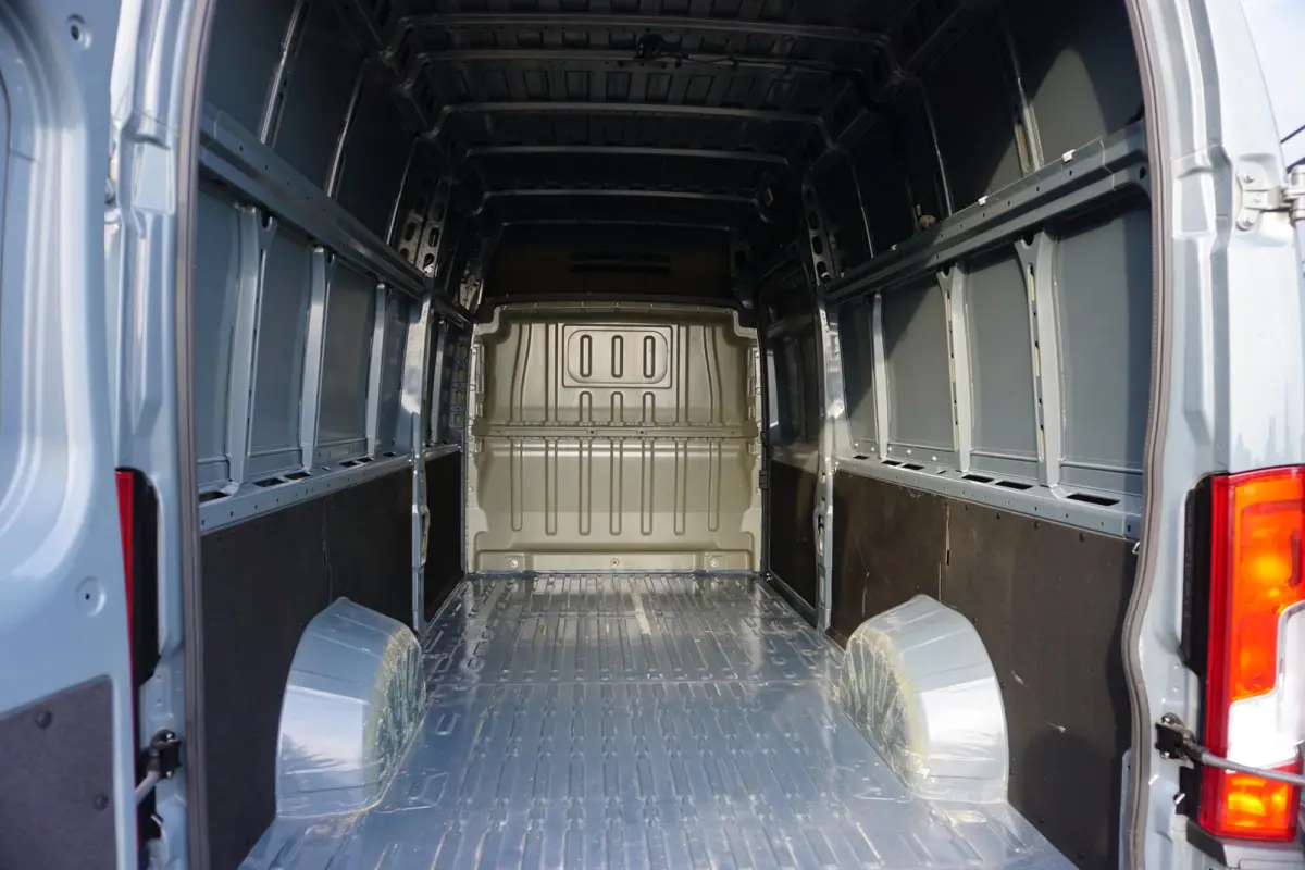 2.2 BlueHDi 180 L4H3 3.5t Zwaar Automaat |In Topstaat |1e eigenaar |Camera |Cruise |Stoelverwarming |Standkachel |2e airbag |180 pk |Airco |Keyless