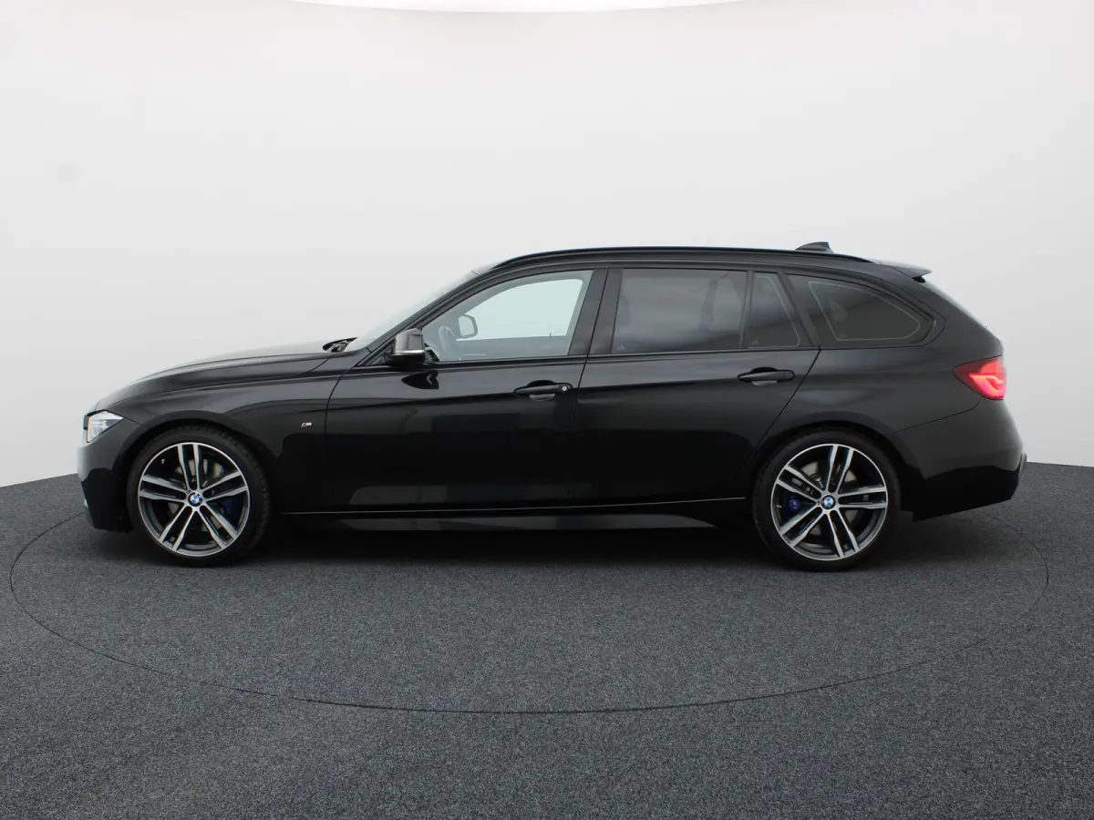 318i M Sport Edition | Head Up | Elk. A-klep | 19'' | Leder | Stoelverw. | Prijs Rijklaar!!