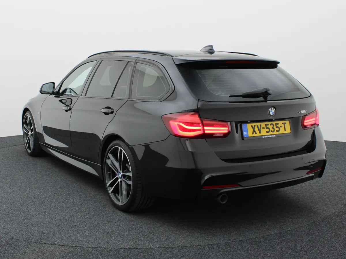 318i M Sport Edition | Head Up | Elk. A-klep | 19'' | Leder | Stoelverw. | Prijs Rijklaar!!
