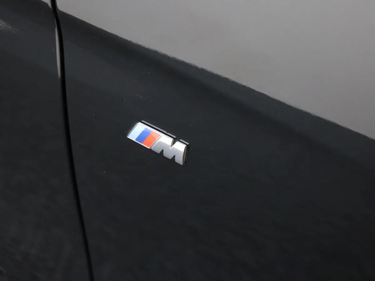 318i M Sport Edition | Head Up | Elk. A-klep | 19'' | Leder | Stoelverw. | Prijs Rijklaar!!