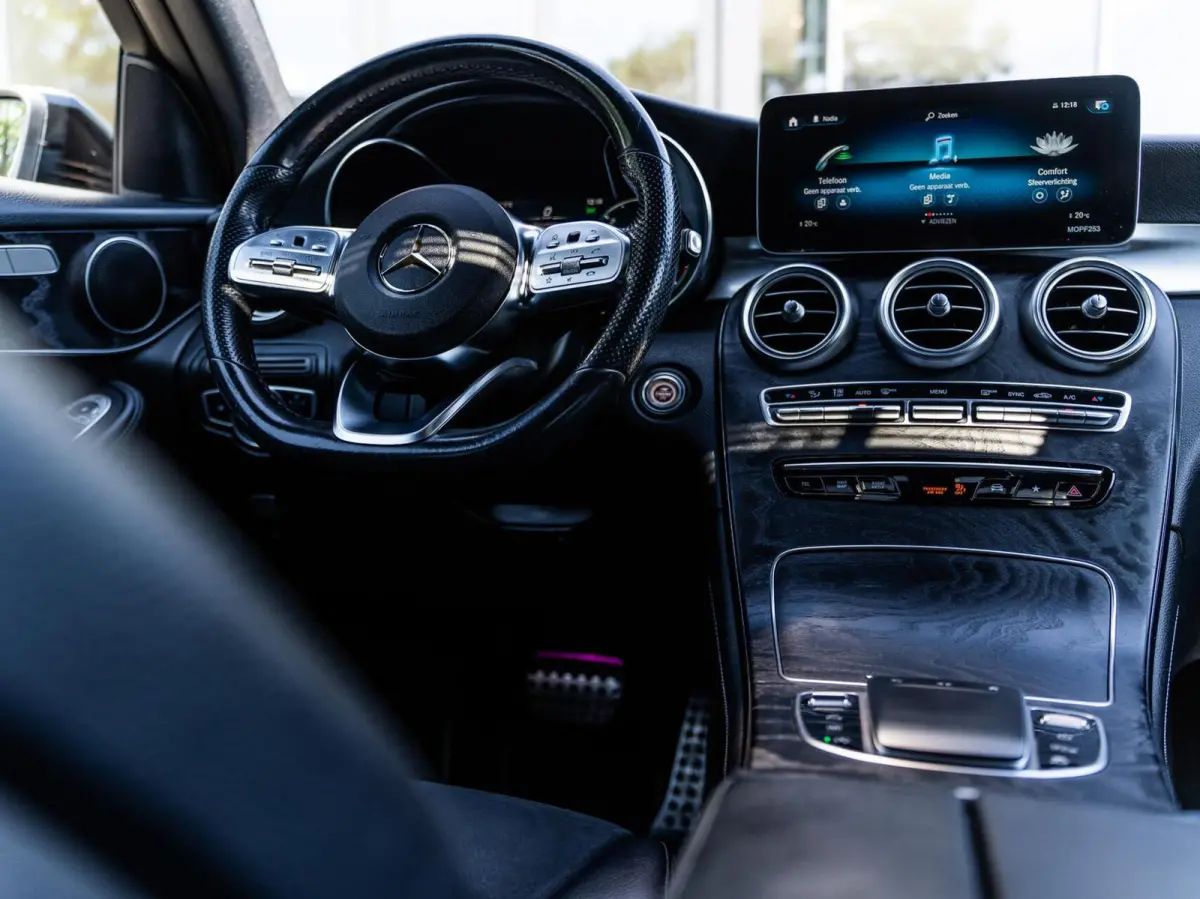220d 4MATIC AMG|PANO|TREKHAAK|20''