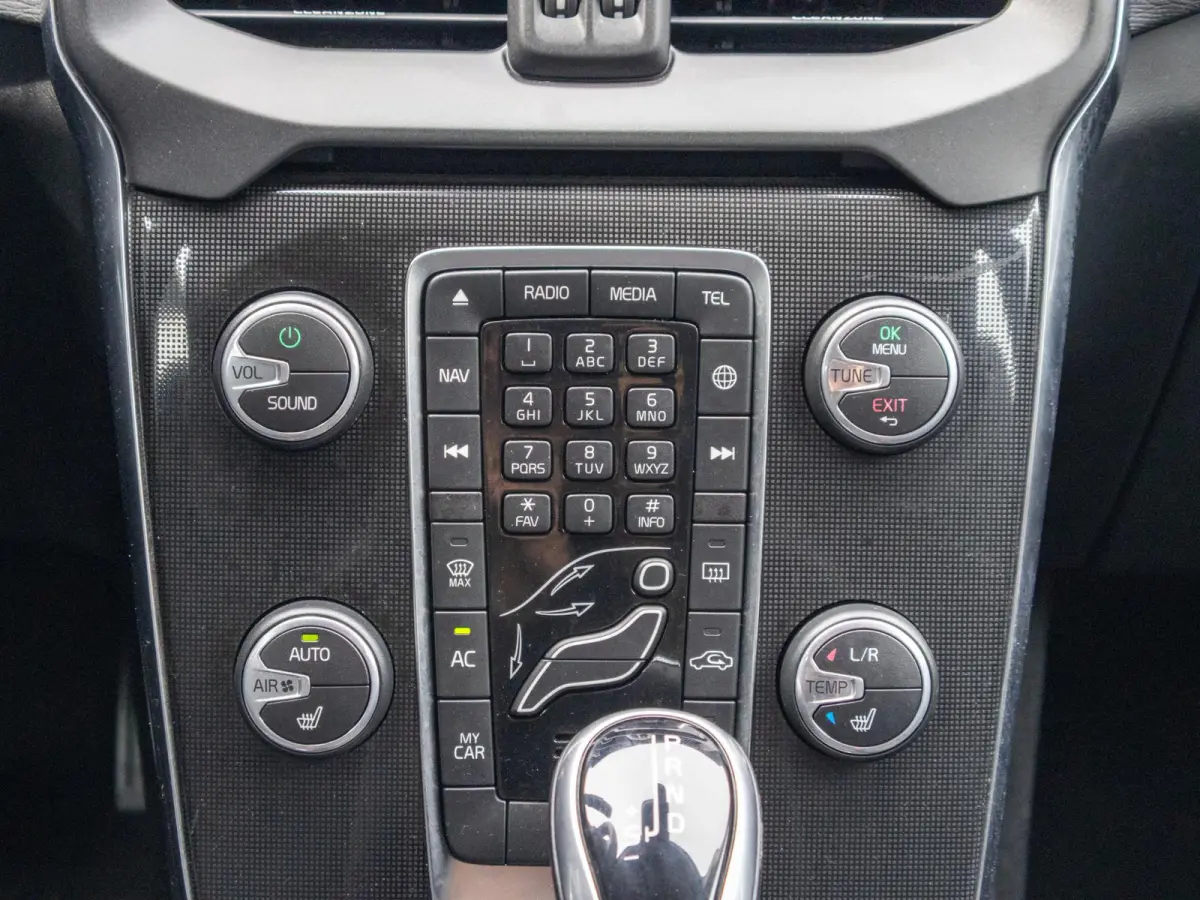 1.5 T2 Nordic+ LED Navi Stoelverwarming