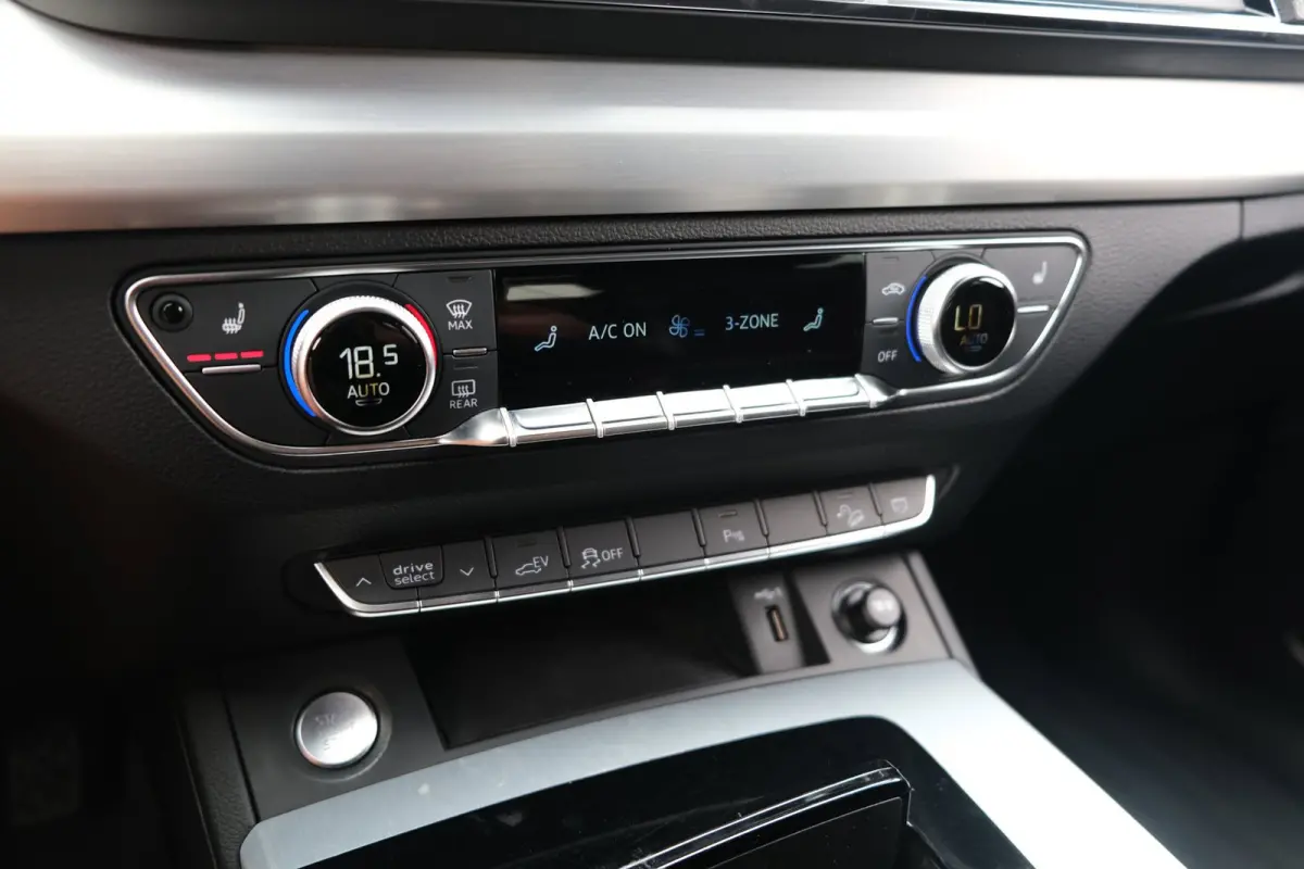 50 TFSI e Quattro 299PK S-line Leder Navi Led Pdc Cruise Keyless
