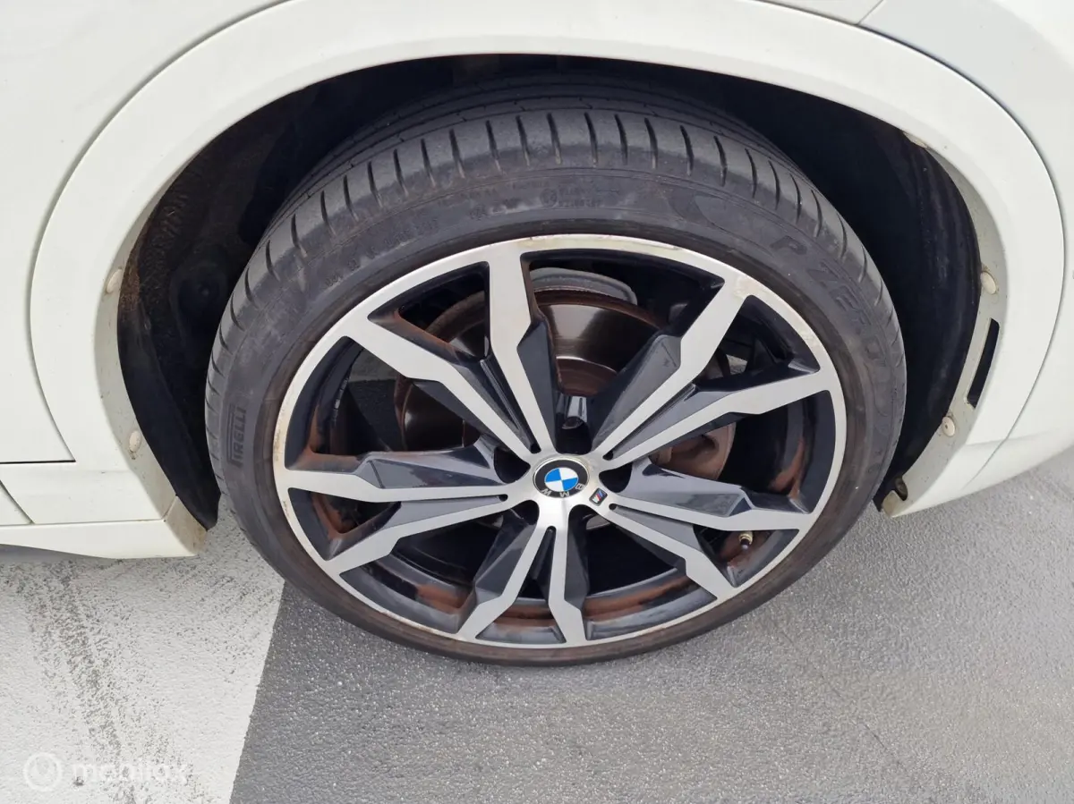 sDrive20i High Executive Edition Pano schuifdak Head-Up Alcantara Dealer onderhouden