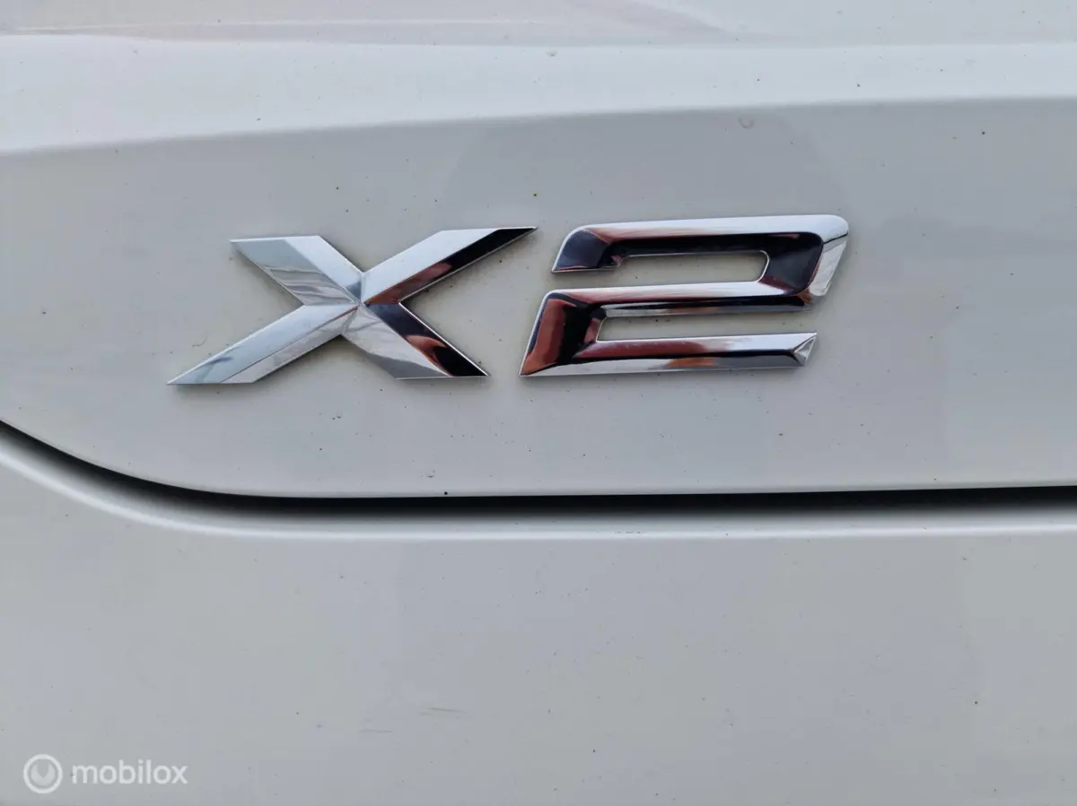 sDrive20i High Executive Edition Pano schuifdak Head-Up Alcantara Dealer onderhouden