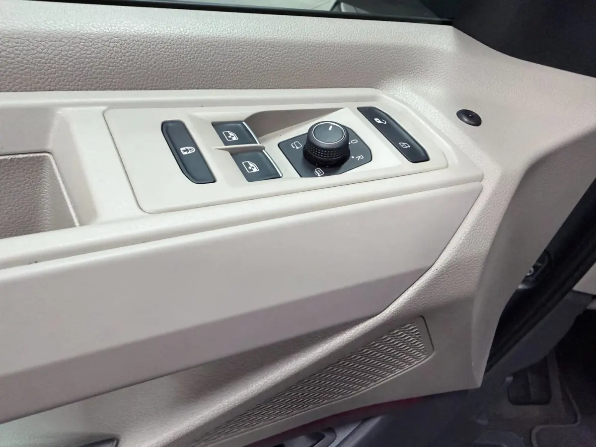 1.4 eHybrid ENERGETIC NAVI/CARPLAY/DAB/ADAPT-CRUISE/TREKH/LED/ECC/PDC///