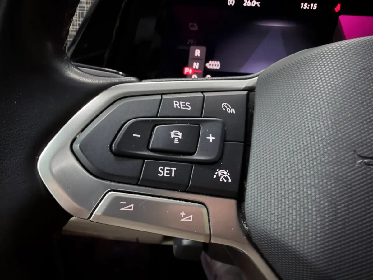1.4 eHybrid ENERGETIC NAVI/CARPLAY/DAB/ADAPT-CRUISE/TREKH/LED/ECC/PDC///