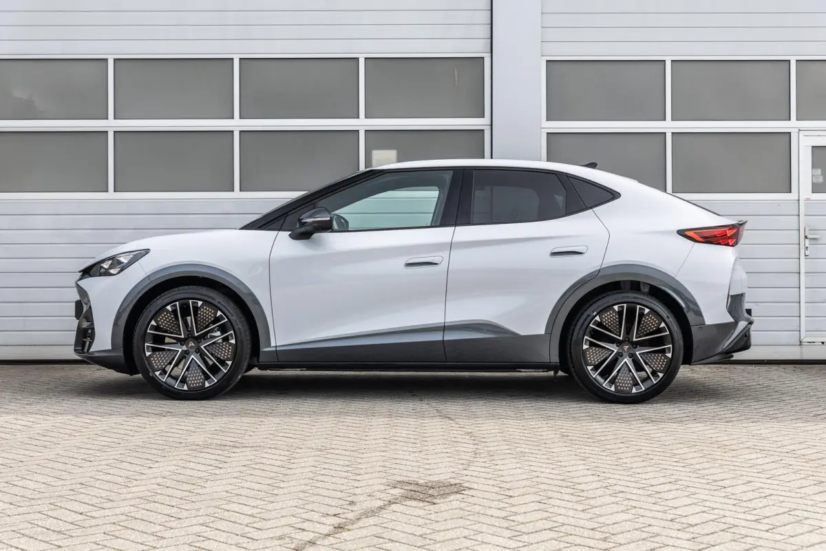 340pk VZ Extreme 82 kWh | Trekhaak Wegklapbaar | Panoramadak | Rondomzicht Camera