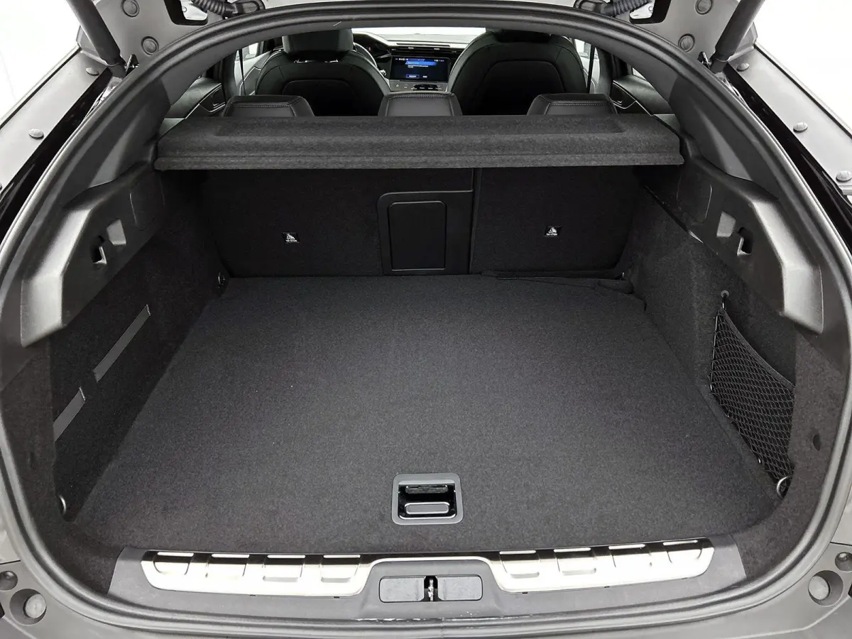 1.6 GT Exclusive Plug-In Hybrid 240 | Automaat | Panoramadak | Schuifdak | Lederen bekleding | Elektrisch bedienbare stoelen | 360 camera |