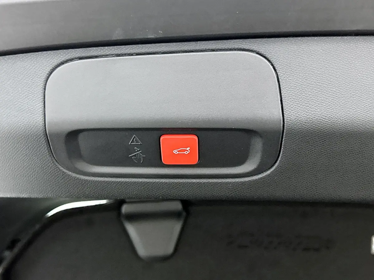 1.6 GT Exclusive Plug-In Hybrid 240 | Automaat | Panoramadak | Schuifdak | Lederen bekleding | Elektrisch bedienbare stoelen | 360 camera |
