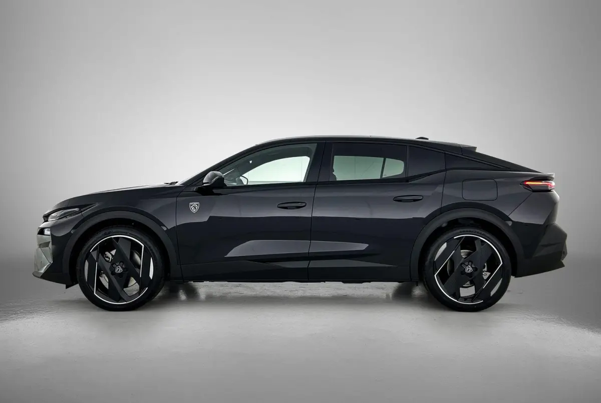 1.6 GT Exclusive Plug-In Hybrid 240 | Automaat | Panoramadak | Schuifdak | Lederen bekleding | Elektrisch bedienbare stoelen | 360 camera |