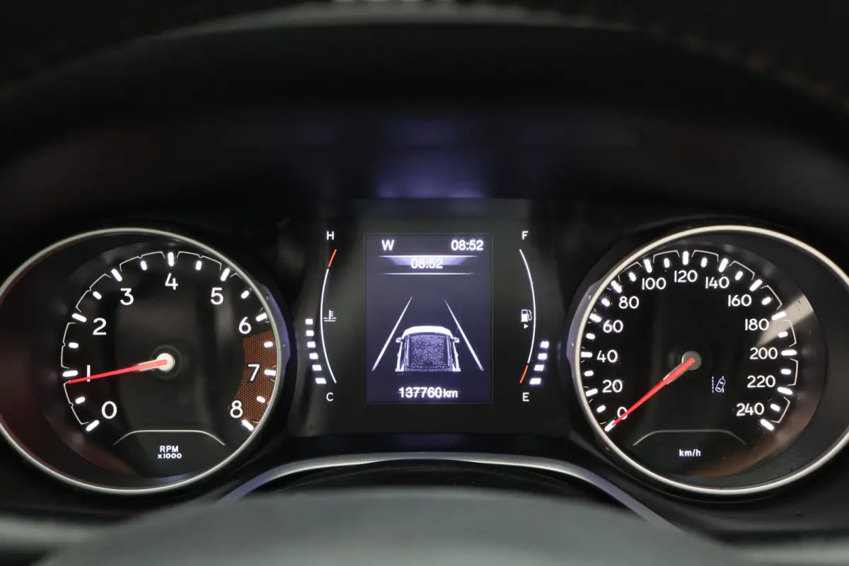 1.4 MultiAir Longitude Leder/Stof, Apple Carplay, Camera, Cruise, Climate, DAB, PDC, 17''