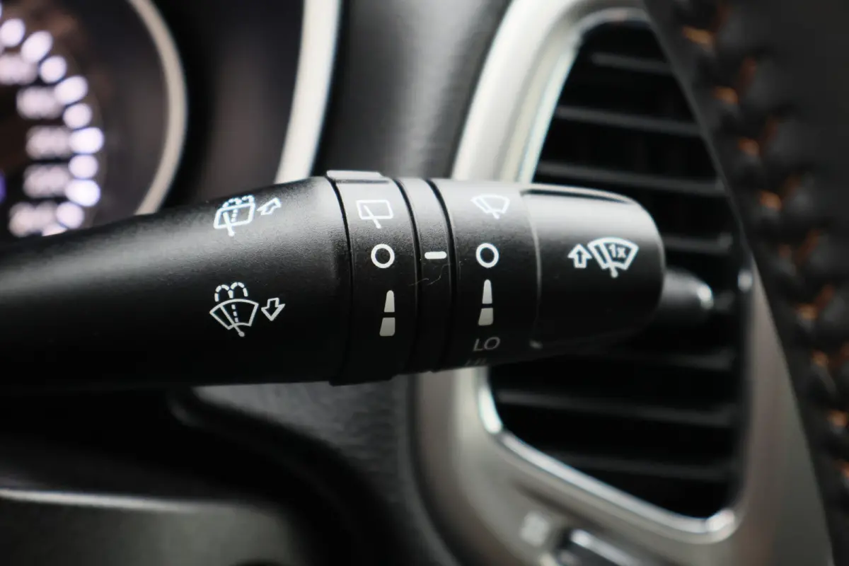 1.4 MultiAir Longitude Leder/Stof, Apple Carplay, Camera, Cruise, Climate, DAB, PDC, 17''