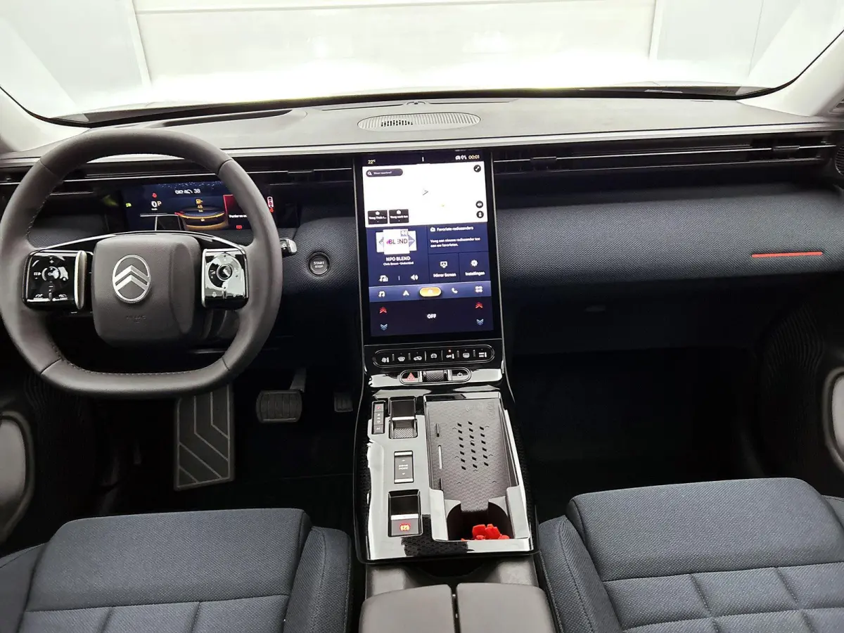 1.2 Hybrid 145 Business | Automaat | 360 camera | Navigatie | Apple carplay | Android auto | Lichtmetalen velgen | Climate control | Adaptive cruise control |