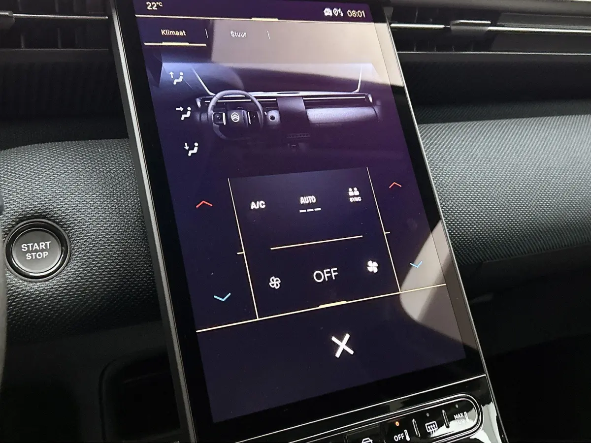 1.2 Hybrid 145 Business | Automaat | 360 camera | Navigatie | Apple carplay | Android auto | Lichtmetalen velgen | Climate control | Adaptive cruise control |