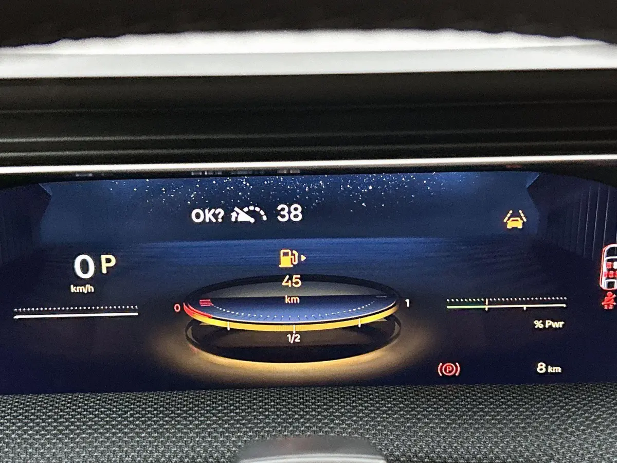1.2 Hybrid 145 Business | Automaat | 360 camera | Navigatie | Apple carplay | Android auto | Lichtmetalen velgen | Climate control | Adaptive cruise control |