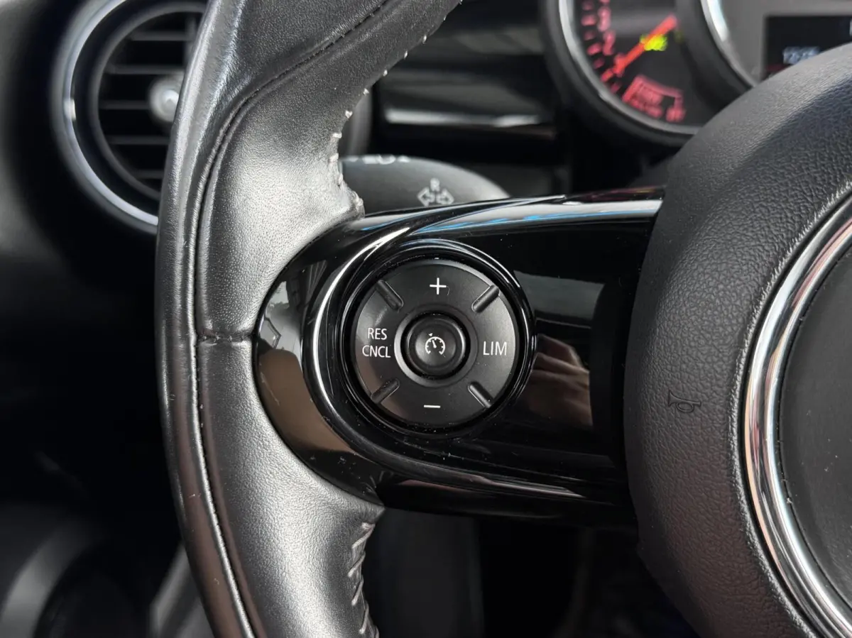 1.5 Cooper 60 Years Edition