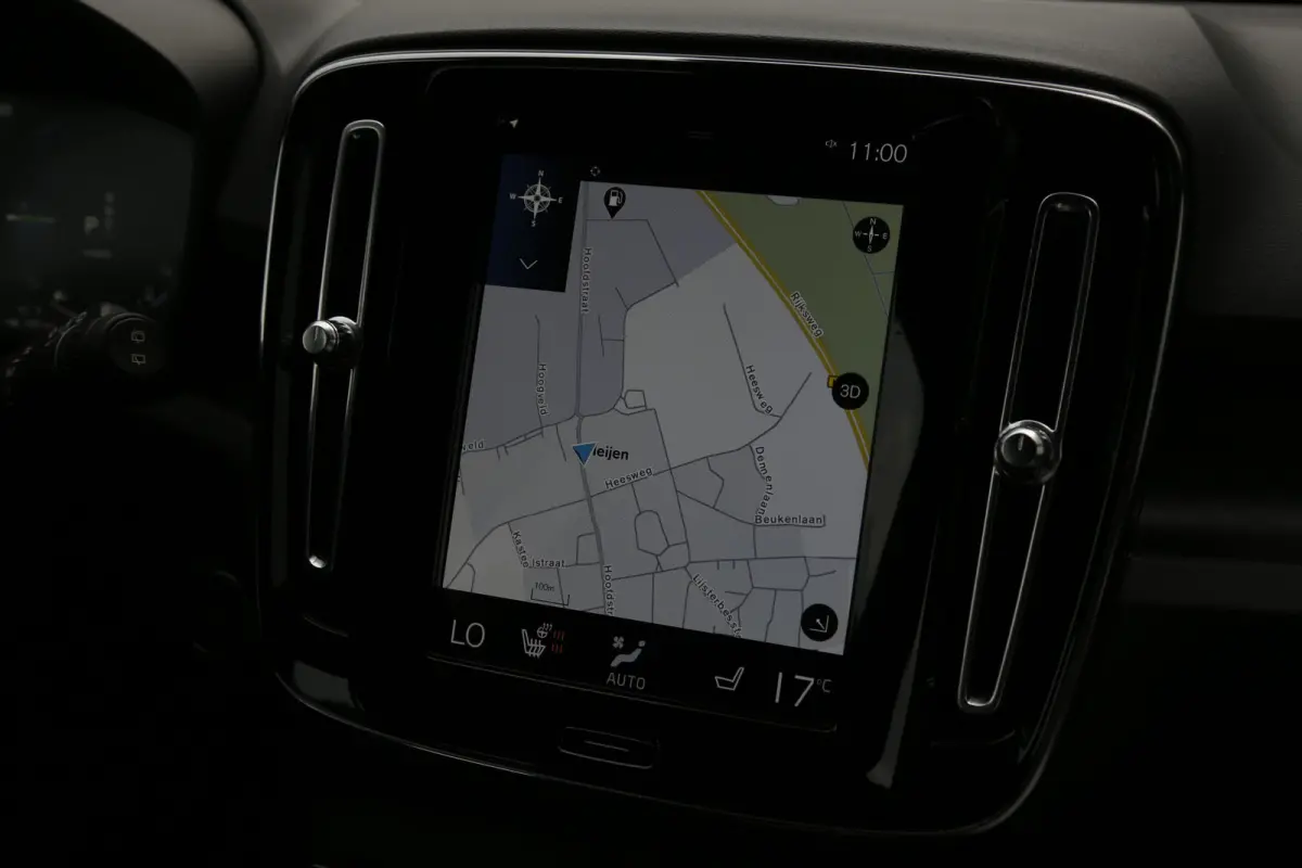 1.5 T4 Plug-in hybrid Plus Dark*Perfect Onderh.*Half Leder R-Design stoelen/Stoelverw./Stuurverw./Camera/H&K/DAB/LED/Apple Carplay-Android/Keyless Entry+Go/Parkeersens.V+A/18 inch LM*