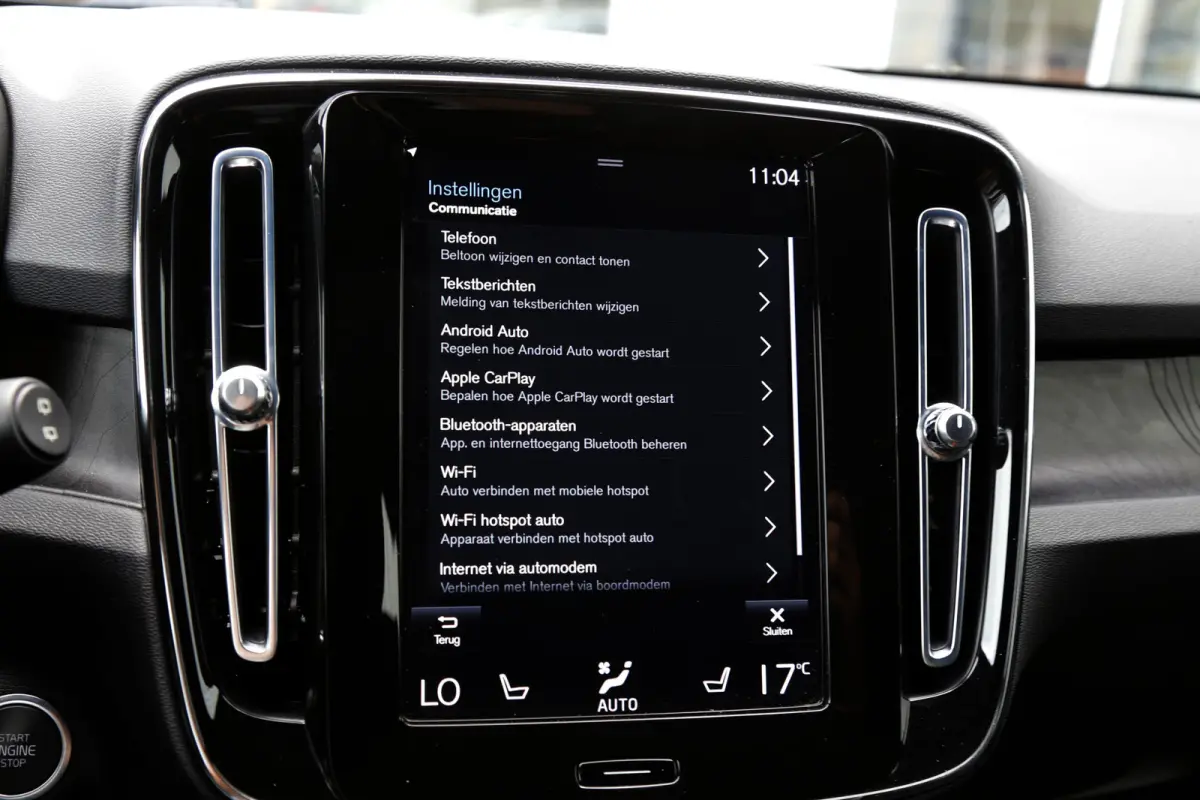 1.5 T4 Plug-in hybrid Plus Dark*Perfect Onderh.*Half Leder R-Design stoelen/Stoelverw./Stuurverw./Camera/H&K/DAB/LED/Apple Carplay-Android/Keyless Entry+Go/Parkeersens.V+A/18 inch LM*