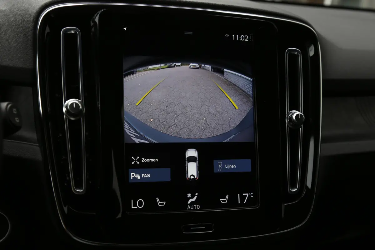 1.5 T4 Plug-in hybrid Plus Dark*Perfect Onderh.*Half Leder R-Design stoelen/Stoelverw./Stuurverw./Camera/H&K/DAB/LED/Apple Carplay-Android/Keyless Entry+Go/Parkeersens.V+A/18 inch LM*