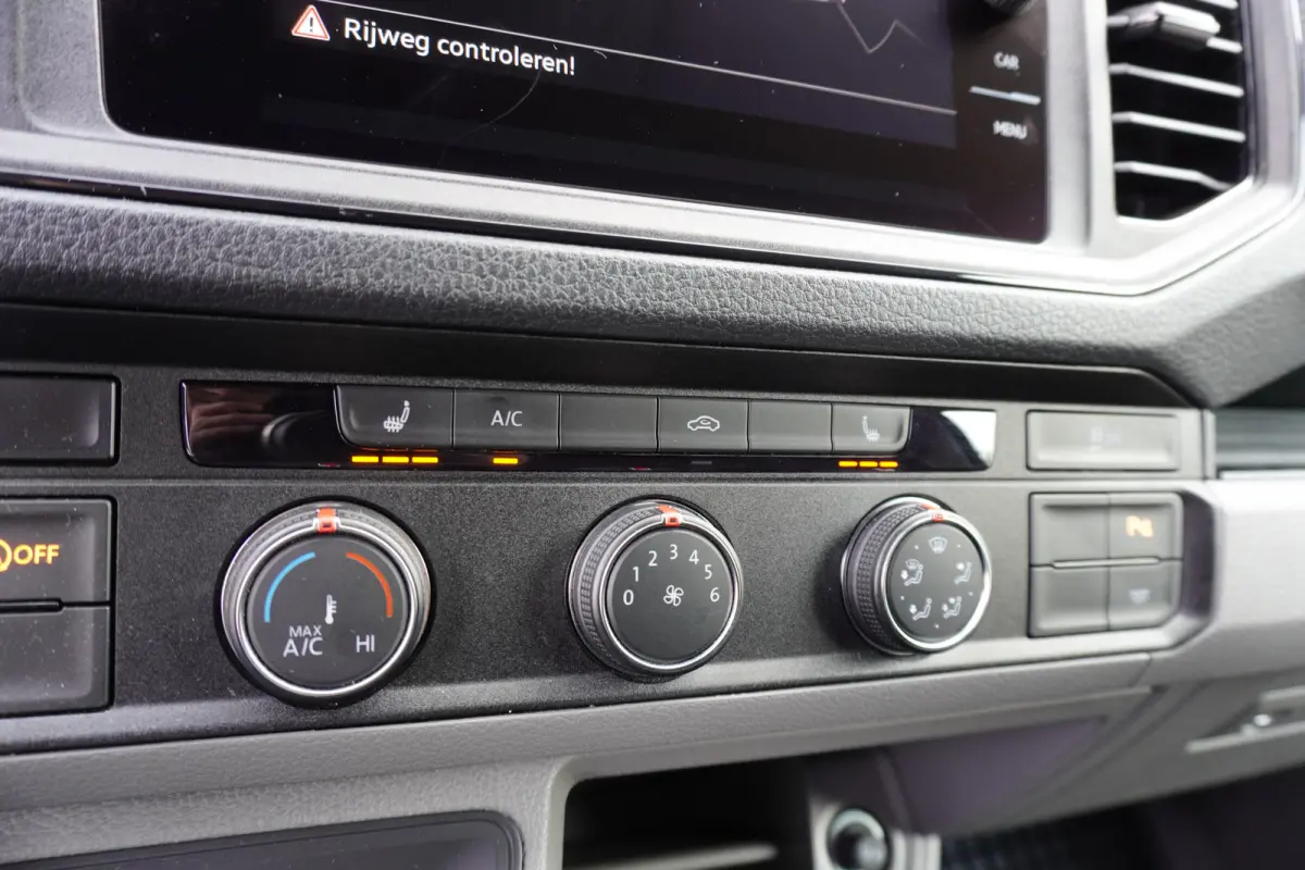 160pk RWD Automaat L4H3/L3H2 LED 3500kg Trekgewicht Trekhaak Navigatie Parkeersensoren Apple carplay Stoelverwarming Cruise control