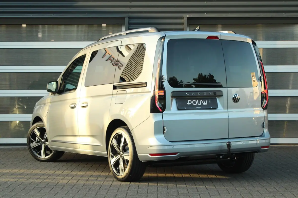 Kombi 1.5 TSI 150pk Hybride Style | Winter Pakket | 18" Velgen