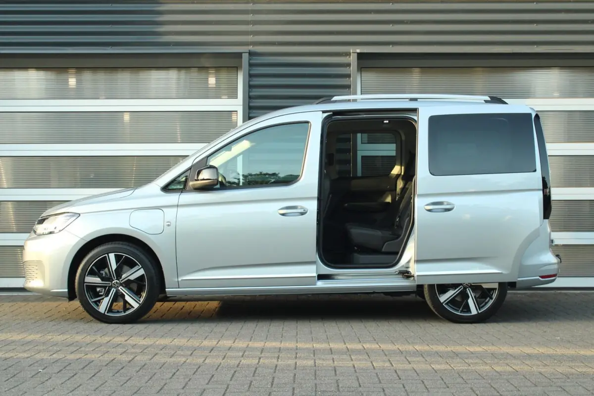 Kombi 1.5 TSI 150pk Hybride Style | Winter Pakket | 18" Velgen