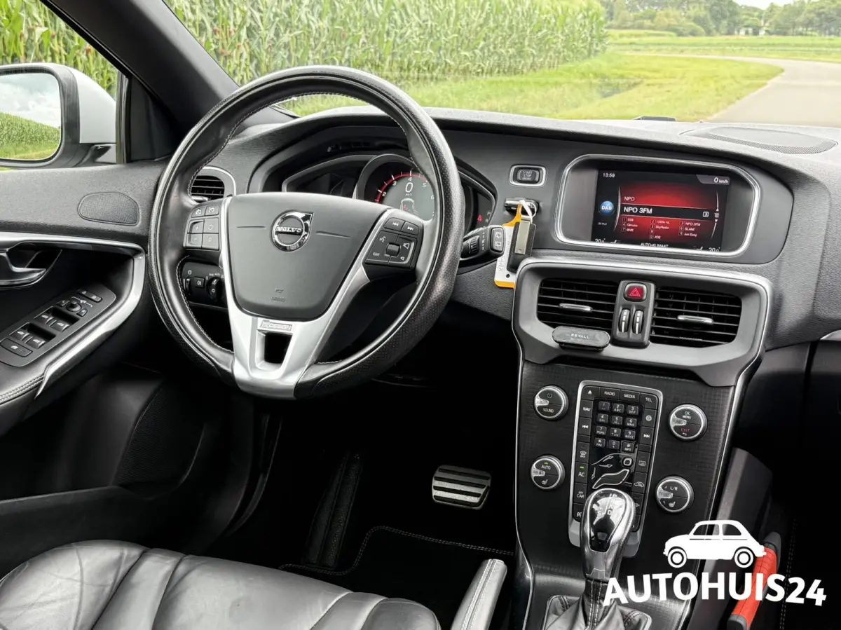 1.5 T3 Polar+ Sport Panoramadak|Harman Kardon|LED|Keyless|NL-AUTO